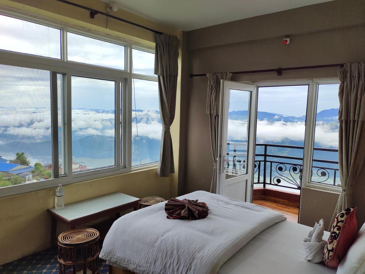 Hotel High Ground Inn Sarangkot Pokhara Extérieur photo