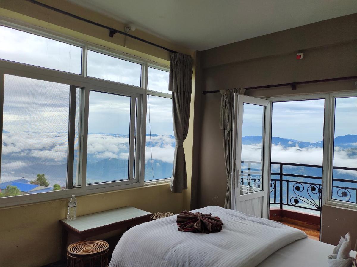 Hotel High Ground Inn Sarangkot Pokhara Extérieur photo