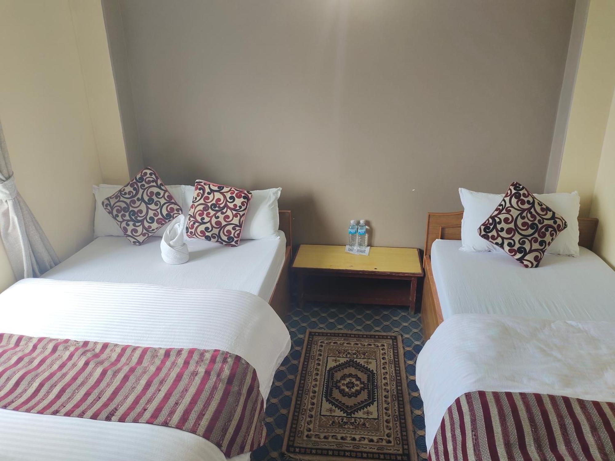 Hotel High Ground Inn Sarangkot Pokhara Chambre photo
